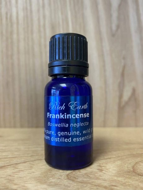 Frankincense-neclecta_essential_oil_wild_5mL-scaled