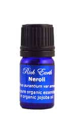 Neroli_essential_oil